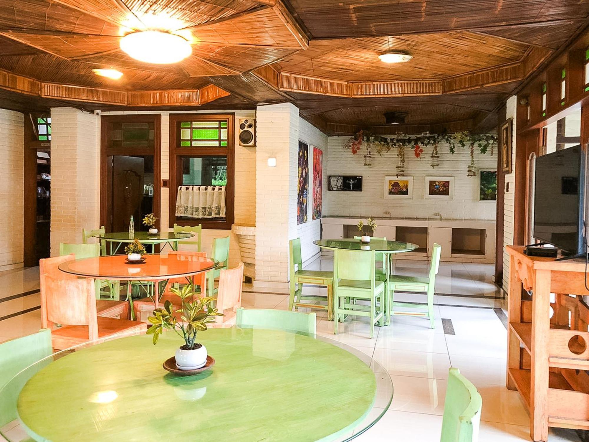 Arys Garden Hotel Yogyakarta Джокьякарта Экстерьер фото