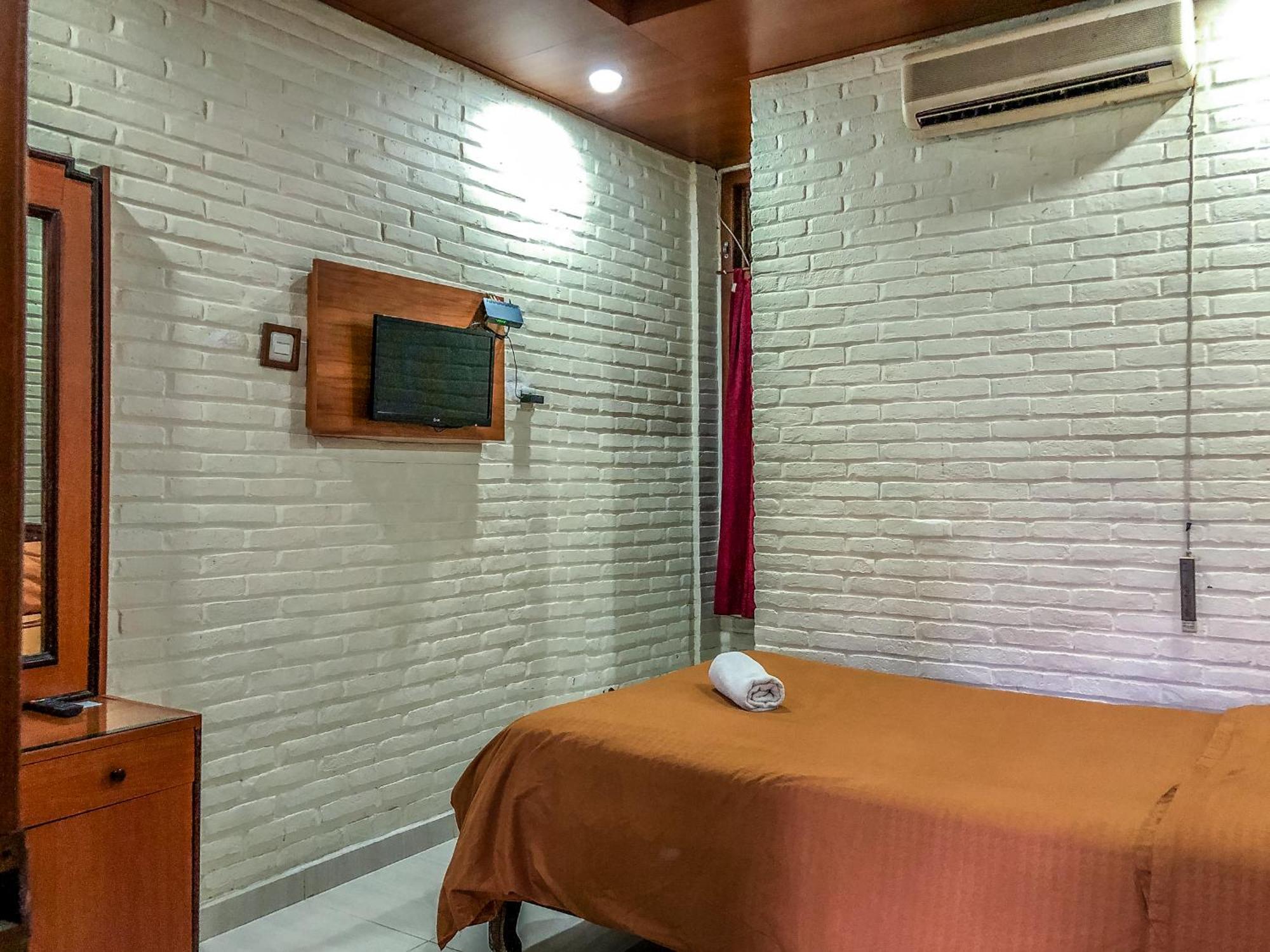 Arys Garden Hotel Yogyakarta Джокьякарта Экстерьер фото