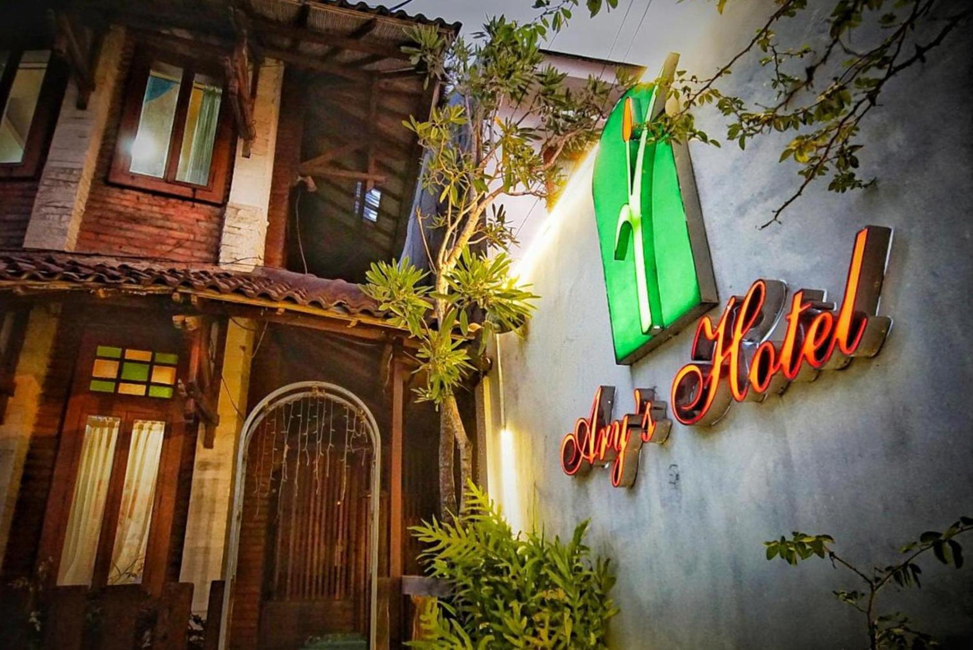 Arys Garden Hotel Yogyakarta Джокьякарта Экстерьер фото