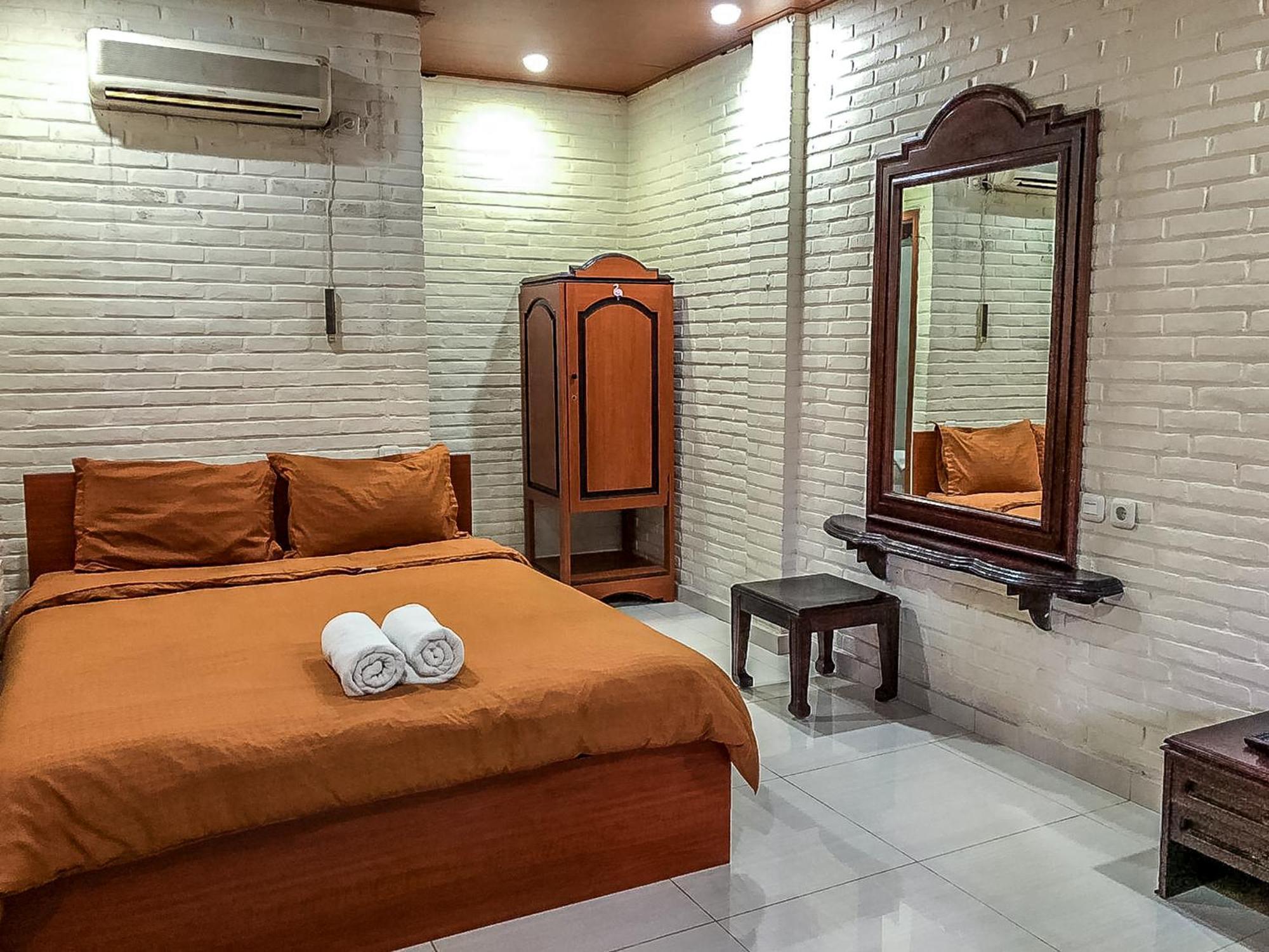 Arys Garden Hotel Yogyakarta Джокьякарта Экстерьер фото